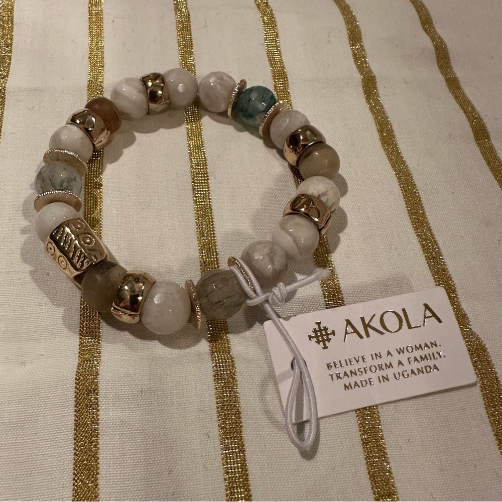 Akola Beaded Stretch Bracelet - Picture 7 of 11